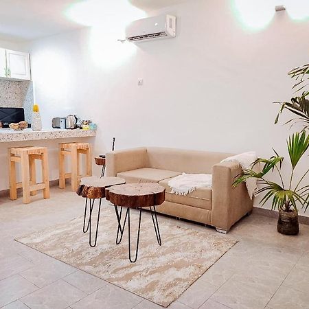 Duplex Mbote Brazzavile Бразавил Екстериор снимка