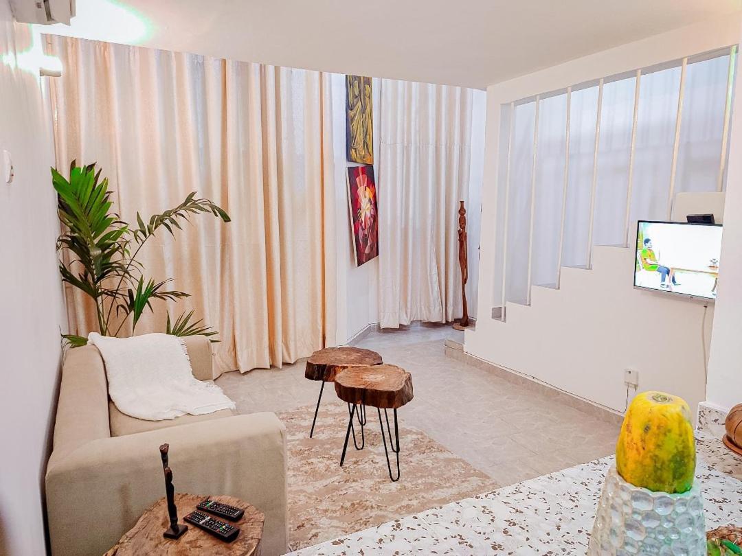 Duplex Mbote Brazzavile Бразавил Екстериор снимка