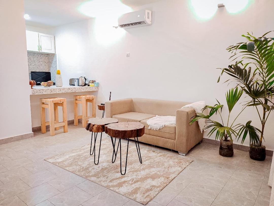 Duplex Mbote Brazzavile Бразавил Екстериор снимка